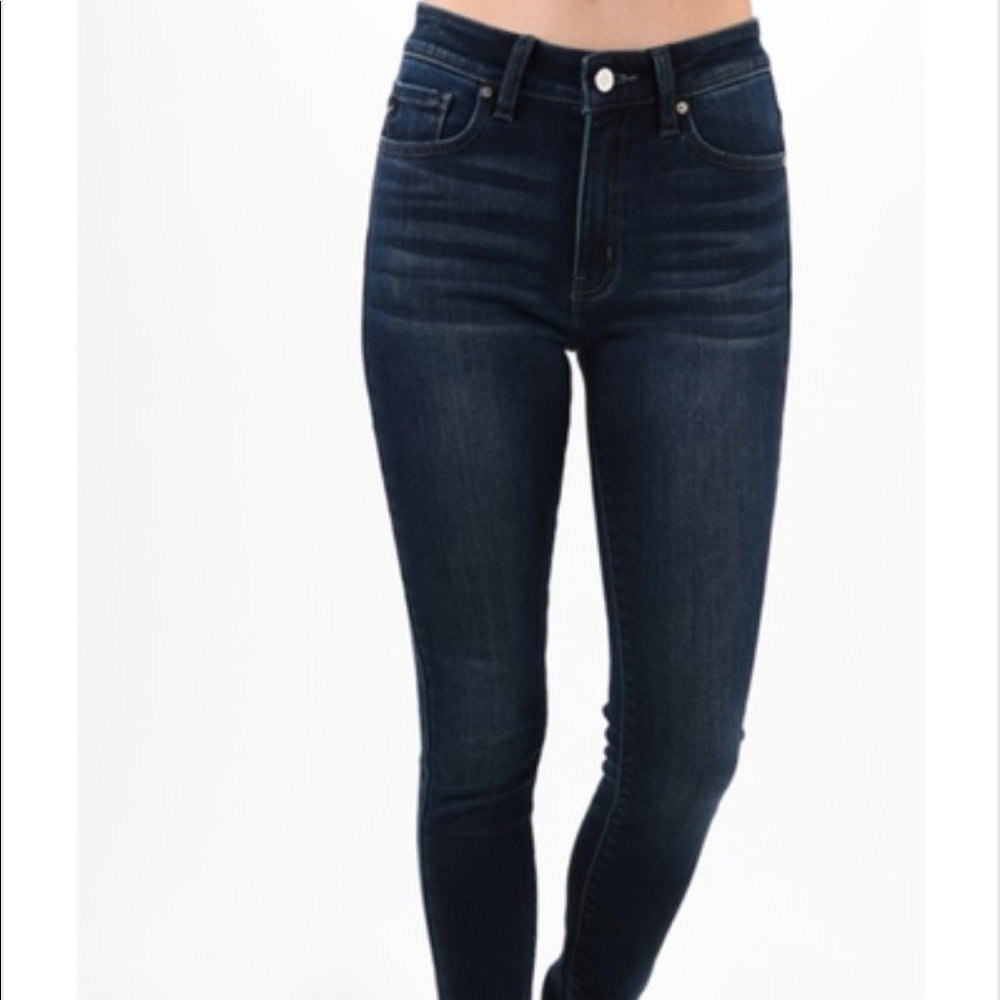 Like new Kan Can USA skinny jeans